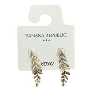 NEW Banana Republic Gold Leaf Dangle Earrings Tropical Party Event Bohemian